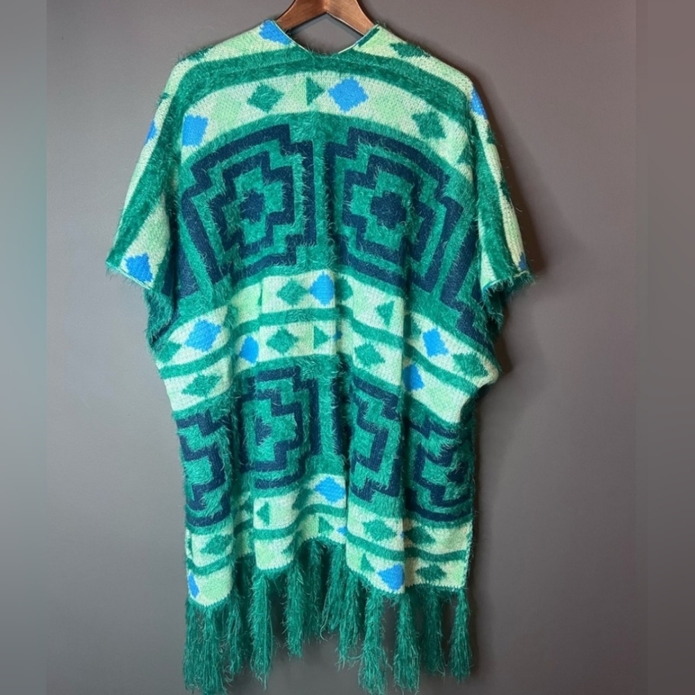 Free People Poncho Green Aztec Sweater Cape One Size New with Tags - Picture 2 of 9